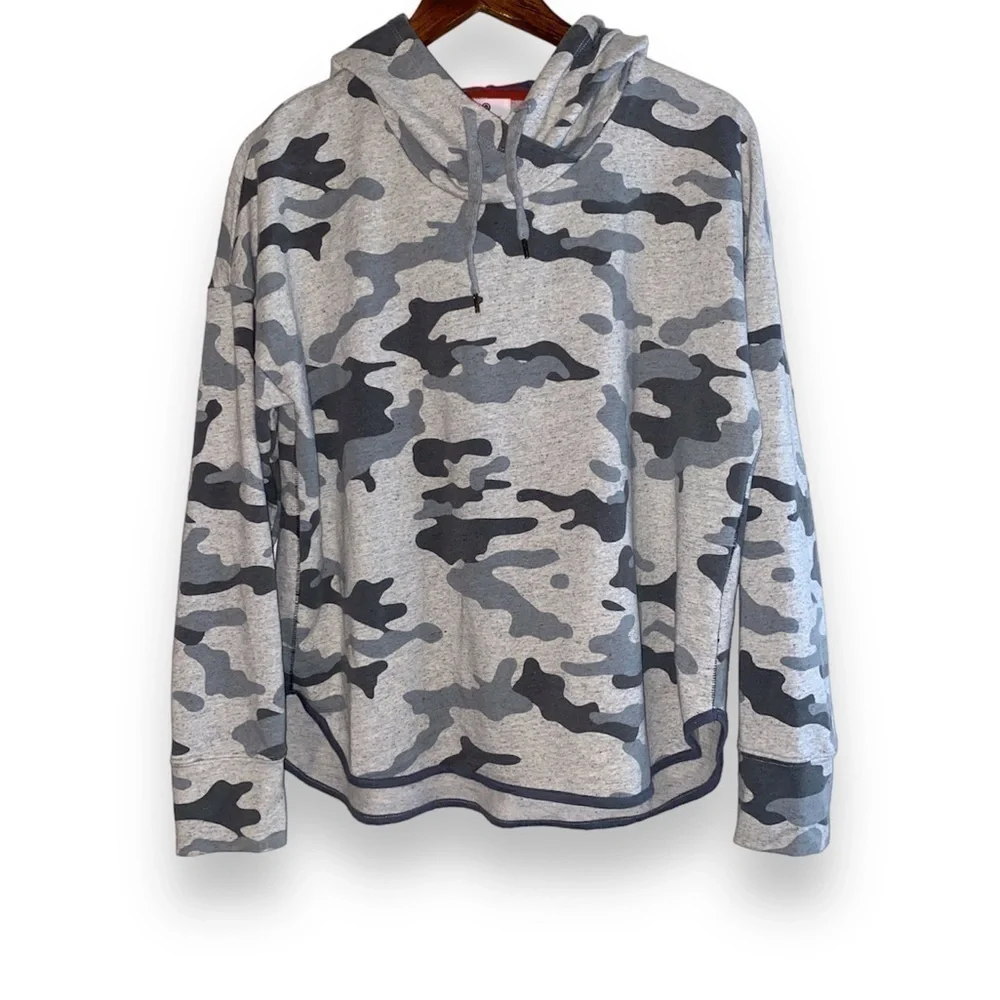 Sundry French terry camo hoodie SIZE 1 (S)